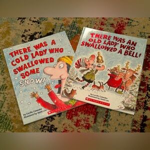 2 There Was A Lady Who‎ Swallowed Scholastic Paperback Books Winter Christmas